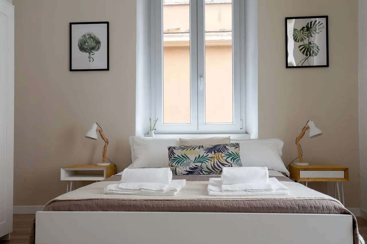 Bed & Breakfast A+ Bed And Breakfast Rome Italy